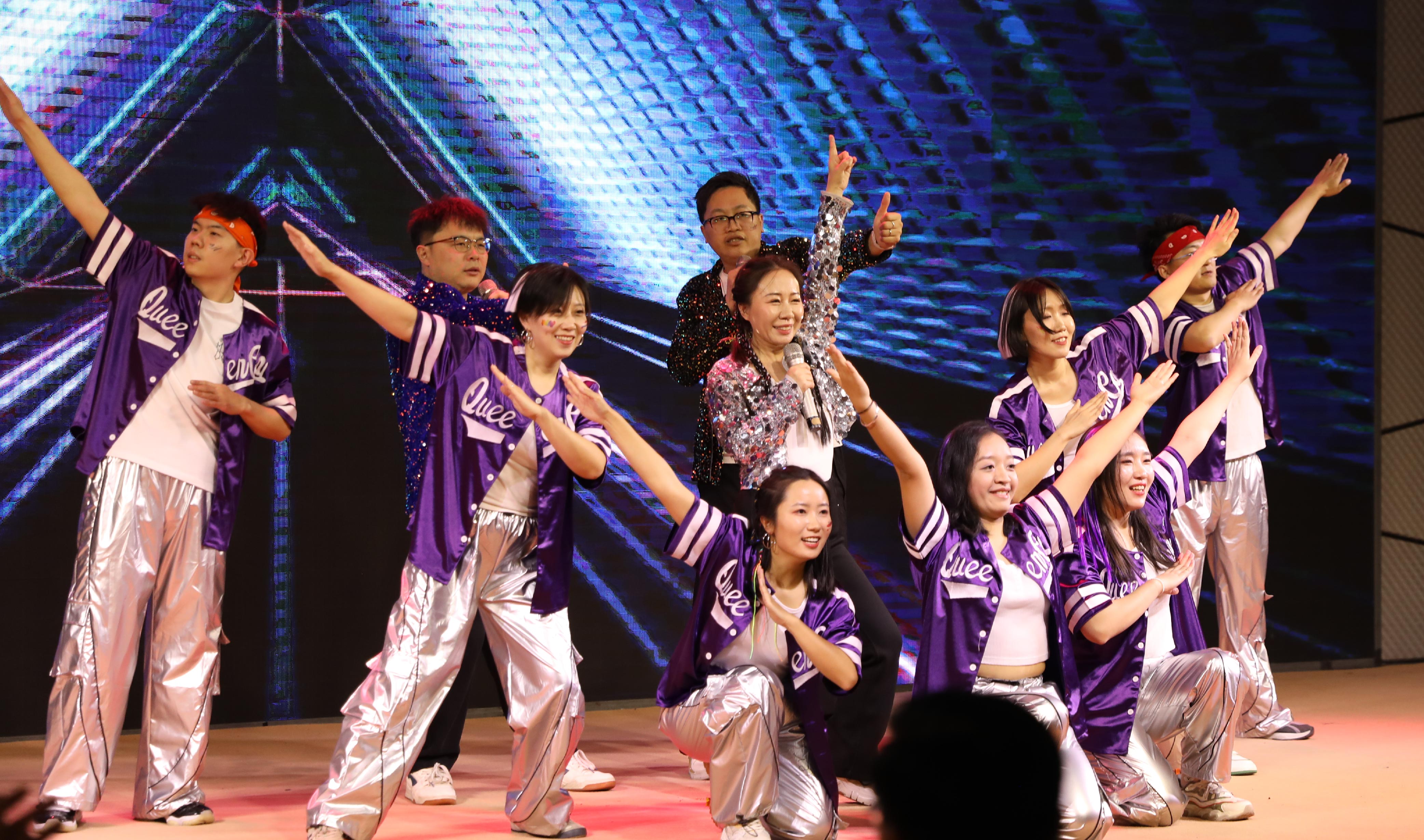 “厚积薄发，创赢未来”2025年会节目集锦